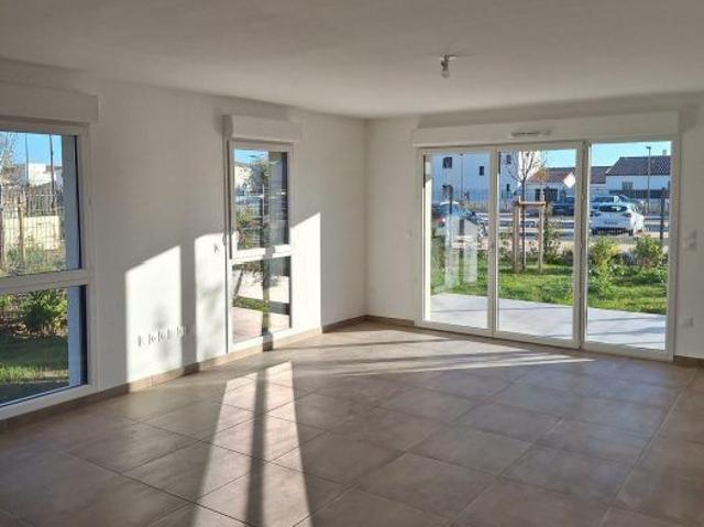T4 AVEC TERRASSE ET JARDIN + 2 PARKINGS