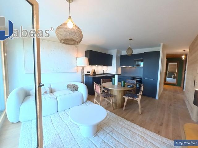 T4 avec 3 chambres plus cabine, 83,68m², Balcon 15,56m², Casier à Ski et 2 celliers