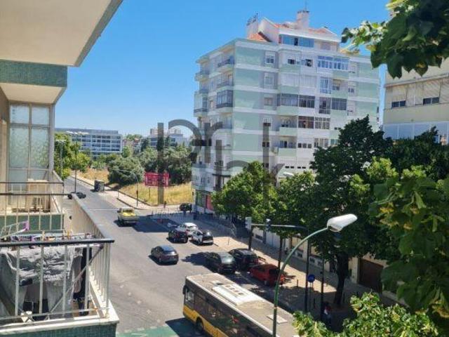 t4 Avenida Uruguai para Arrendamento | 26083999177