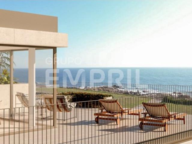 T4 c/ Terraço Living Sea III