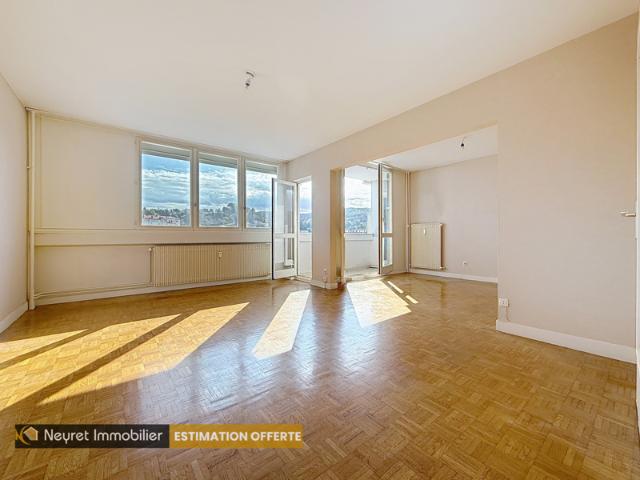 T4 Centre 2 balcon