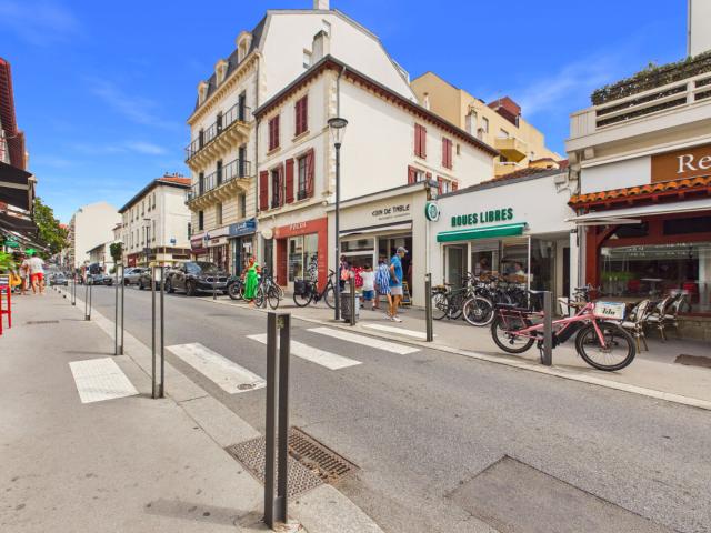 T4 + chambre de bonne en centre ville !