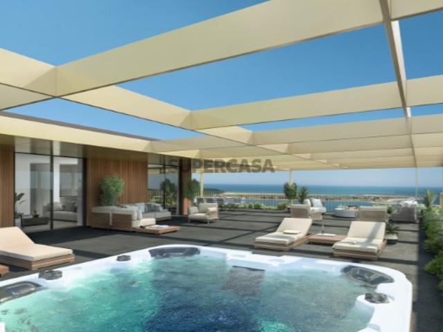 T4 com Jacuzzi Marina Douro