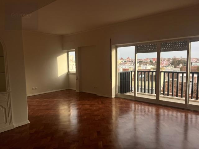 T4 COM TERRAÇO