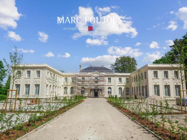 T4 dans le Château de Grand Champ avec terrasses privatives. 92m² Saint Germain en Laye