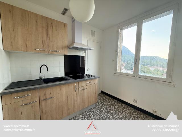 T4 de 71m2, balcon, dernier étage