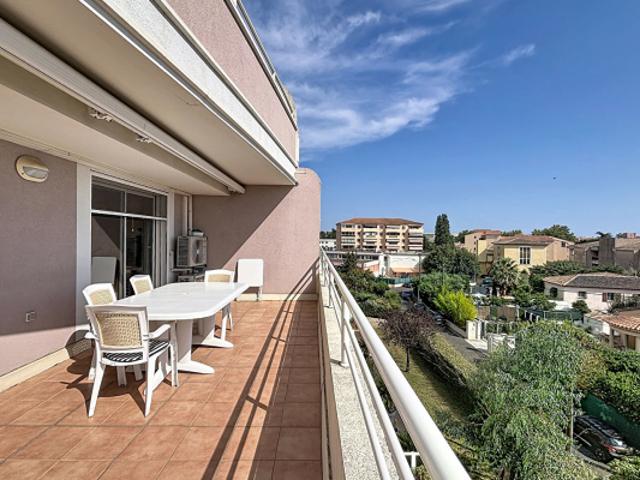 T4 de 91,5 m² ? Étage élevé, vue dégagée & grande terrasse double garage