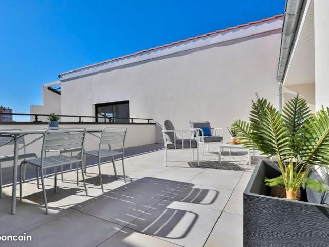 T4 de 114m² avec 50m² Terrasse 4 min métro St Cyprien