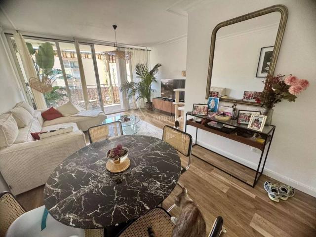 T4 – DERNIER ETAGE EN PIGNON AVEC VUE DEGAGEE PADULES