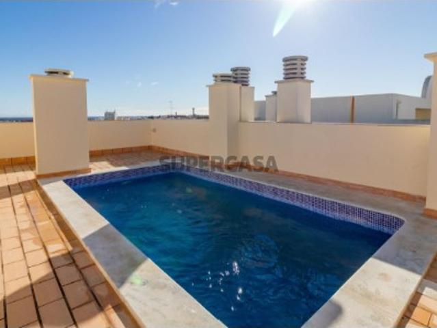 T4 Duplex c/ piscina privada Hospital de Faro