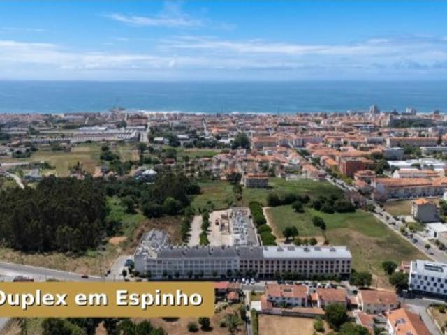 T4 Duplex com vista mar em Espinho