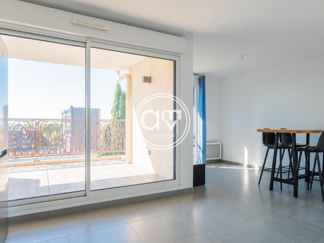 T4 DUPLEX EN CENTRE VILLE VUE MER