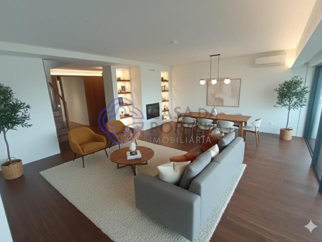 T4 DUPLEX PREMIUM CENTRO TROFA