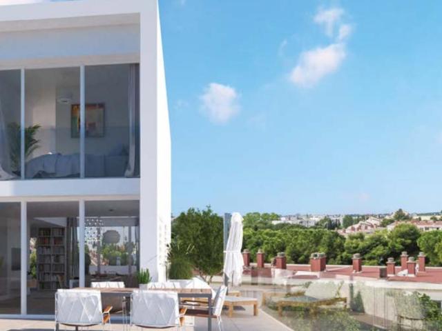 T4 DUPLEX TERRASSE AIGUELONGUE