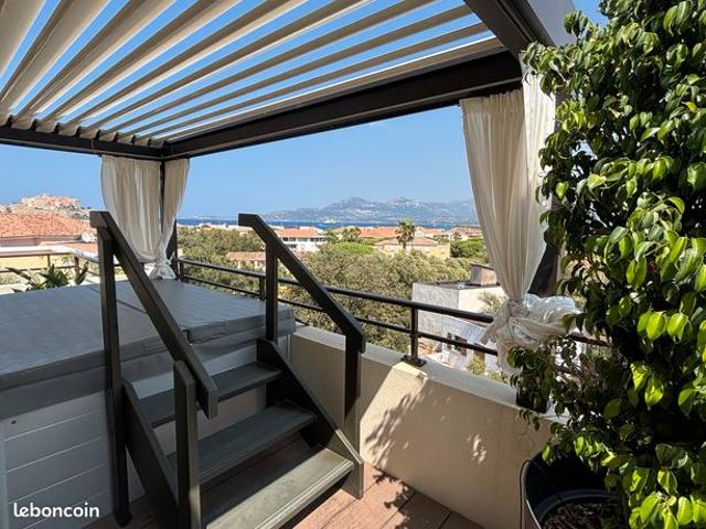 T4 duplex vue mer et Citadelle