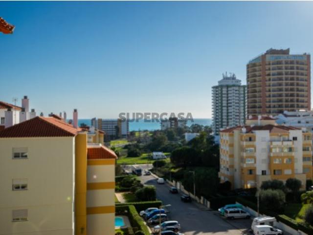 T4 em Portimão Último Andar com Vista Mar e piscina