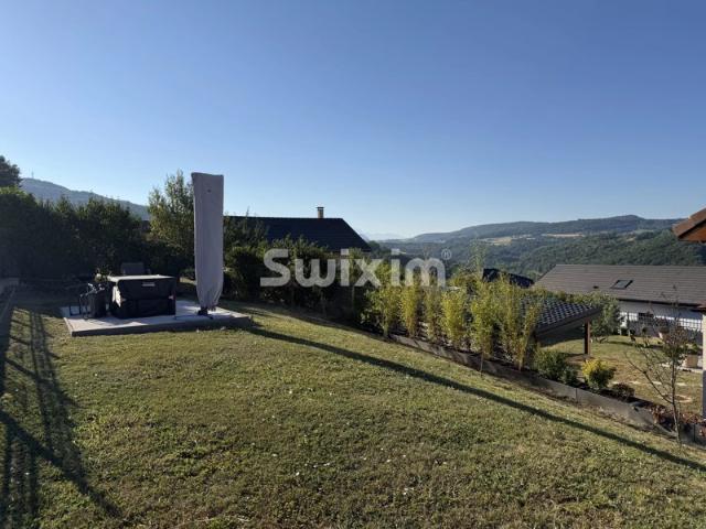 T4 en duplex avec jardin privatif et vue panoramique
