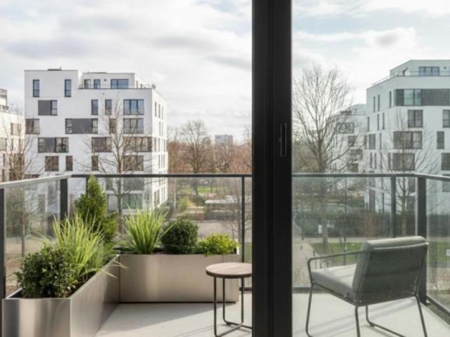T4 en ETAGE ELEVÉ au CENTRE VILLE avec balcon et PARKING
