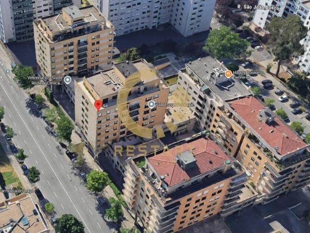 T4 Exclusivo junto ao Emblemático Edifício do Lago – 140m² e Varanda a Poente
