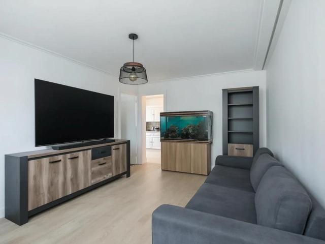 T4 lumineux 67 m² avec balcon à Lyon 8ème 67m² Lyon 8ème