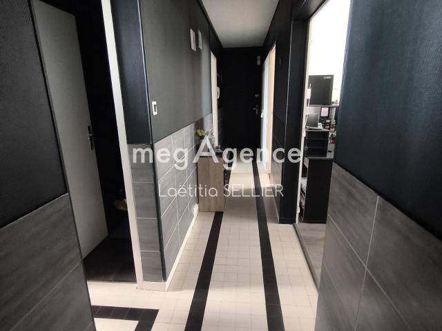 T4 lumineux 73 m², 3 chambres, cave, proche IUT