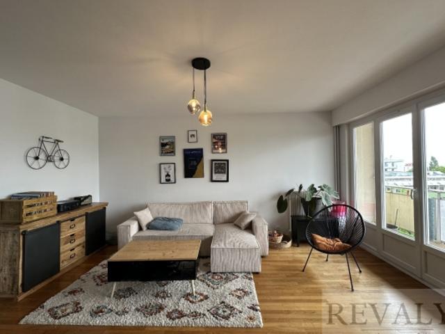 T4 lumineux 84m² – Grand séjour – Possibilité 3 chambres – Dijon