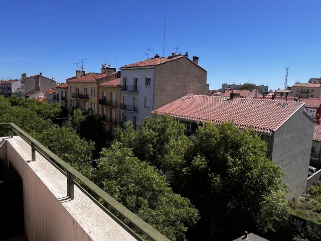 T4 lumineux avec balcon et caves à Perpignan