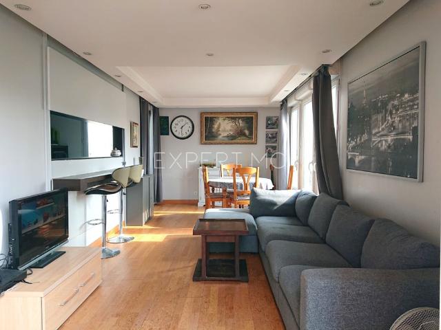 T4 meublé 82m2 avec 2 BALCONS, 2 PARKINGS, ARCUEIL LA VACHE NOIRE
