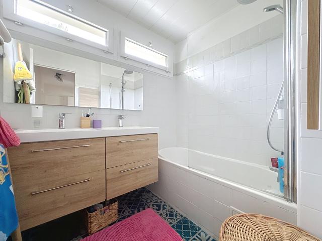 T4 MEUBLÉ Chemin de Brunet au calme 3 chambres avec terrasse et garage