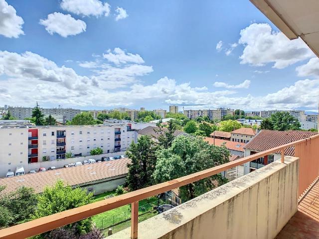 T4 – MEUBLE – CLIMATISATION – 71 m2 – 69120 – VAULX EN VELIN