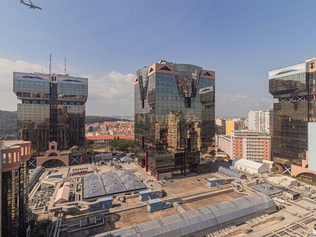 T4 na Torre das Amoreiras