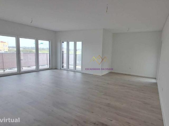 T4 no Montijo com 2 boxes, varandas e vista, empreendimento de Luxo