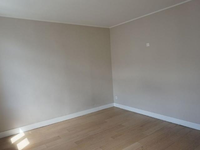 T4 non meublé de 81.31 m2 – rue Caumartin réf G262 93