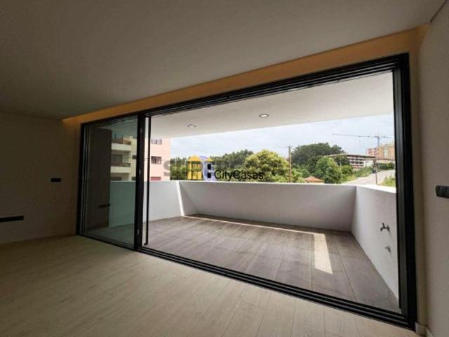 T4 Novo em S. Cosme | Pronto a Escriturar