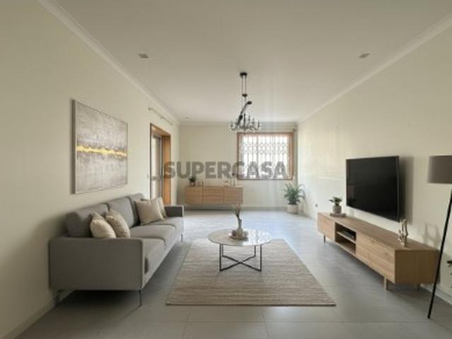 T4 renovado | Garagem Fechada | Póvoa de Varzim