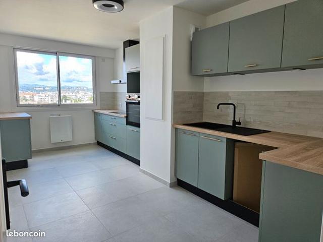 T4 – Rénové – Grange Blanche – 8ème Etage Ascenseur
