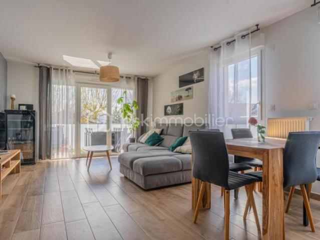 T4 récent avec terrasse exposée Sud – Belles Prestations