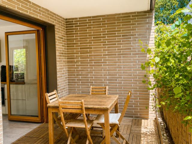 T4 récent en rez de jardin avec terrasse et jardin privatif à Sathonay Camp