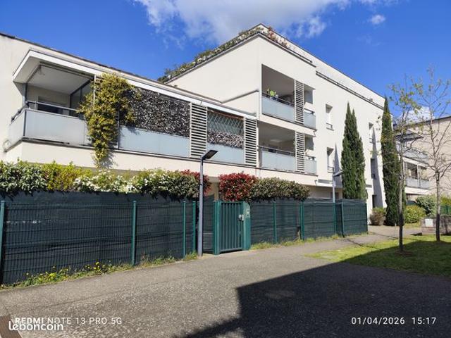T4 rez de jardin avec garage A VOIR