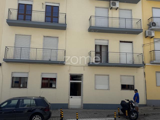 T5+2 Triplex a 1,5 km da praia de Manta Rota – Totalmente Mobiliado – €300.000