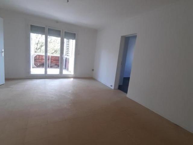 T5 5 RUE ALBERT RAVANAT 38100 GRENOBLE