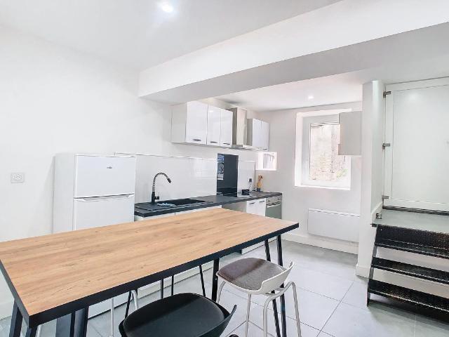 T5 – 108 m2 – MEUBLE – 01120 – DAGNEUX
