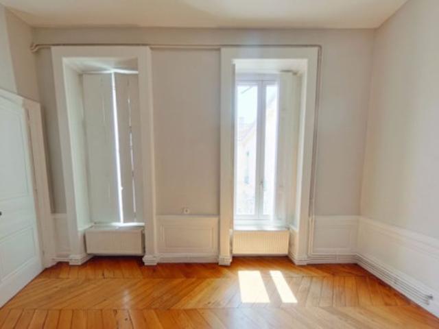 T5 à Lyon 6eme Arrondissement à louer Locagestion, expert en gestion locative