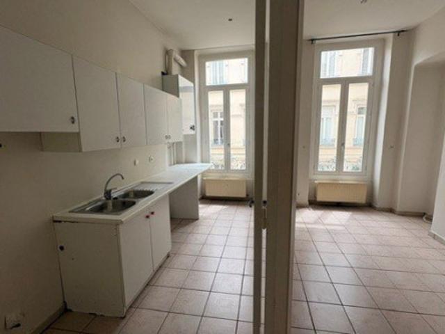 T5 à Lyon 6eme Arrondissement à louer Locagestion, expert en gestion locative