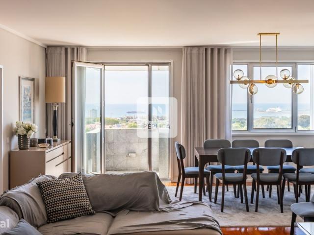 T5 ao Aviz | Vistas de Mar | 3 Suites | 3 Lug de Garagem