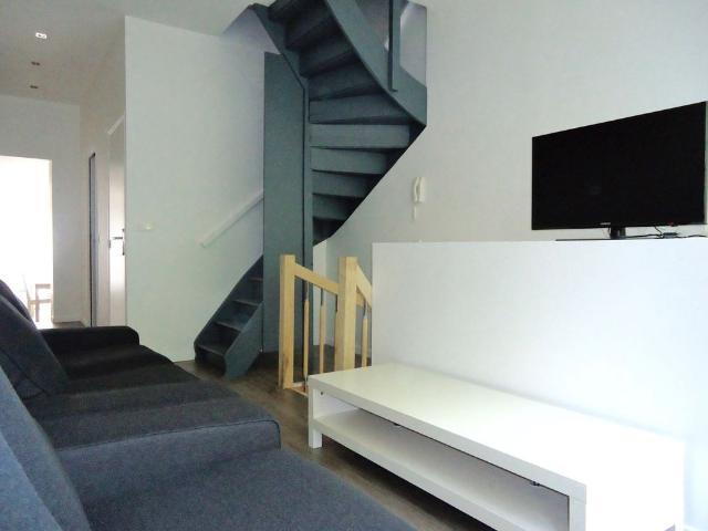 T5 avec meubles à disposition dans le Quartier Vauban ! réf 5468