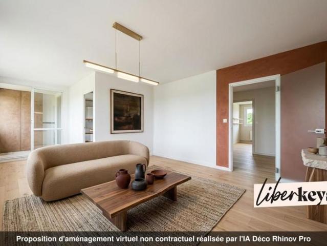 T5 de 94 m² avec garage, cave et 4 chambres – Tram T4