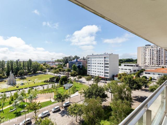 T5 de Luxo Cidade da Maia Garagem para 4 carros