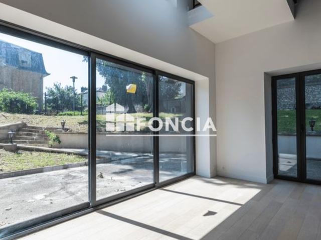 T5 EN TRIPLEX DE 153 m2
