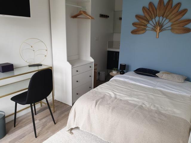 T5 refait neuf 4 chambres, 4 salles de douche